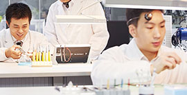 南通劳力士维修售后技师操作